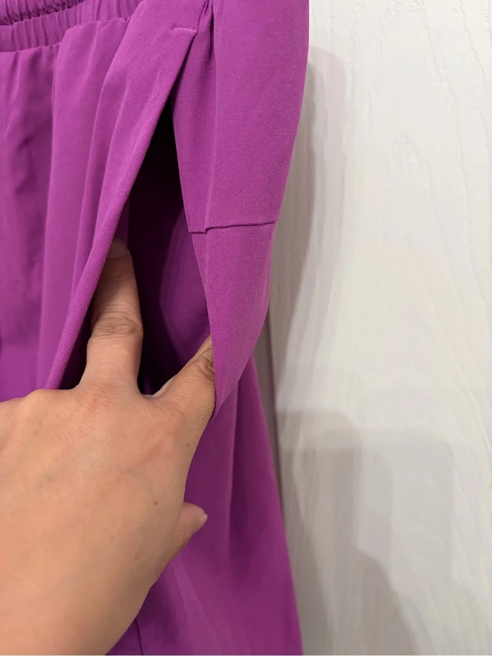 Lululemon Active Drawstring Shorts - Purple color Men’s size Large lined shorts